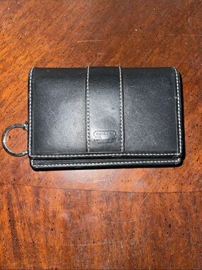 Coach Black Leather bi fold wallet coin holder in the with White Stitching